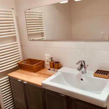 Mabelle Reve Bed & Breakfast 4*